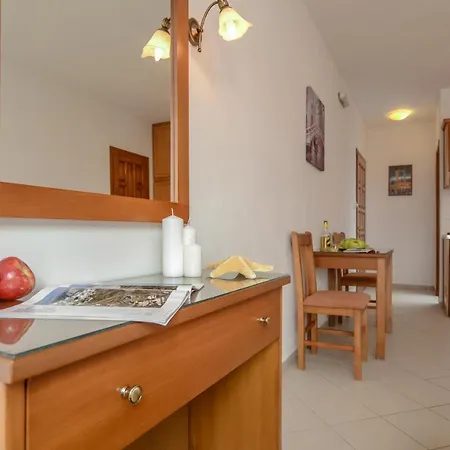 Διαμέρισμα Dolphin Αγία Άννα